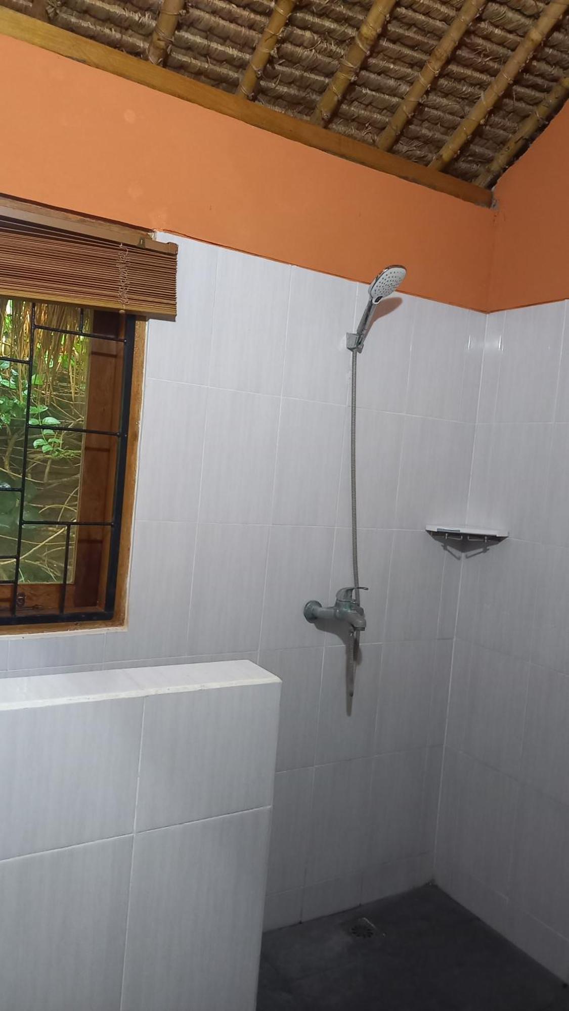 Albany Home Stay Kuta  ภายนอก รูปภาพ
