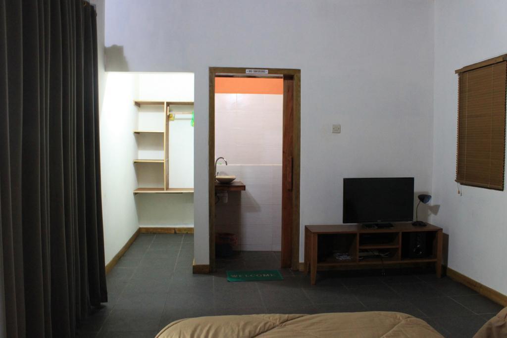 Albany Home Stay Kuta  ภายนอก รูปภาพ