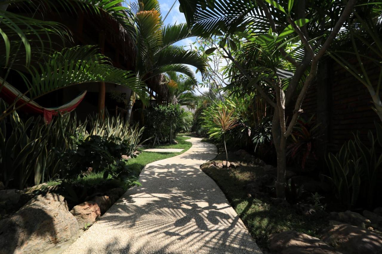 Albany Home Stay Kuta  ภายนอก รูปภาพ