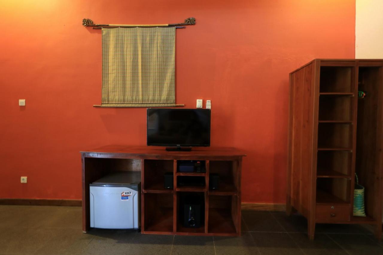 Albany Home Stay Kuta  ภายนอก รูปภาพ