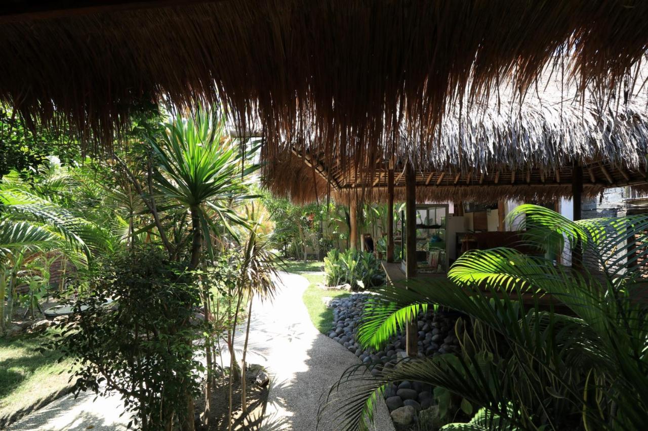 Albany Home Stay Kuta  ภายนอก รูปภาพ